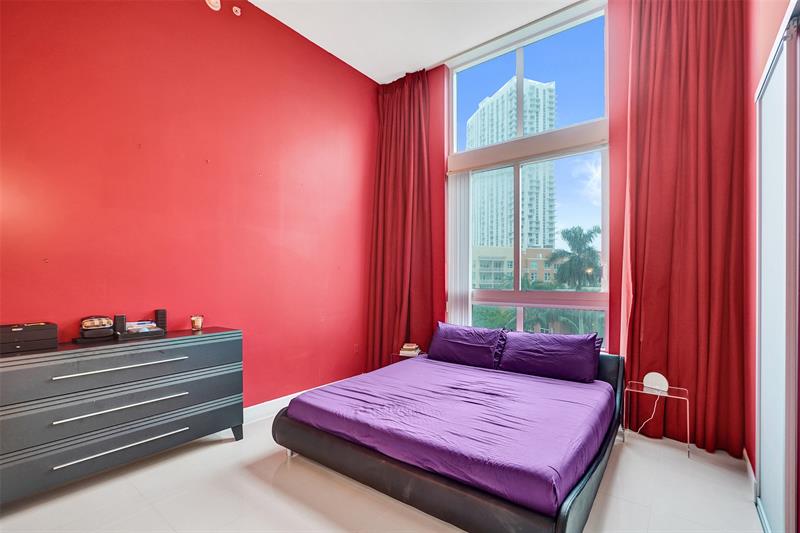 Image 17 of 59 For 1900 Bayshore Dr  715