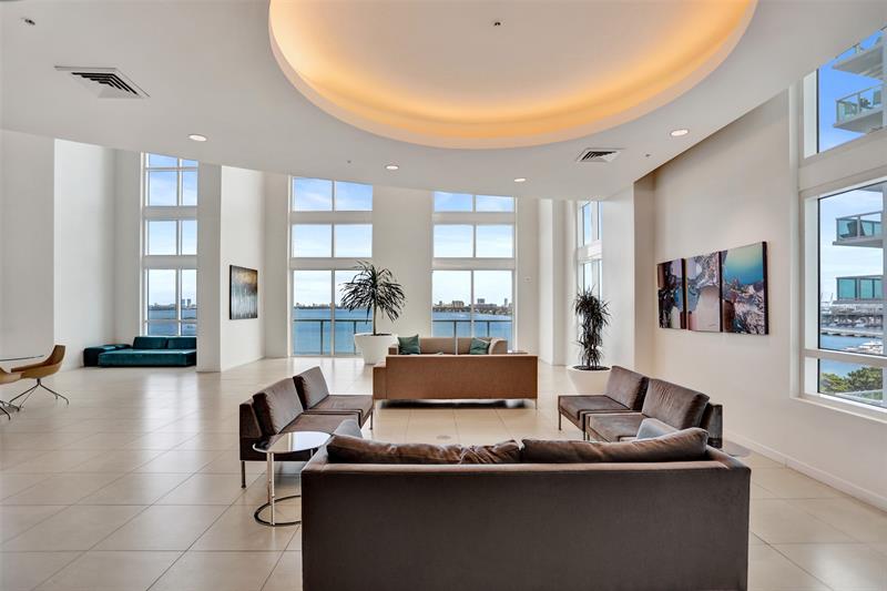 Image 30 of 59 For 1900 Bayshore Dr  715