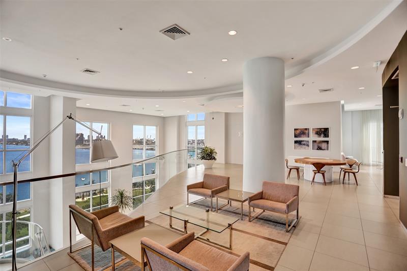 Image 32 of 59 For 1900 Bayshore Dr  715