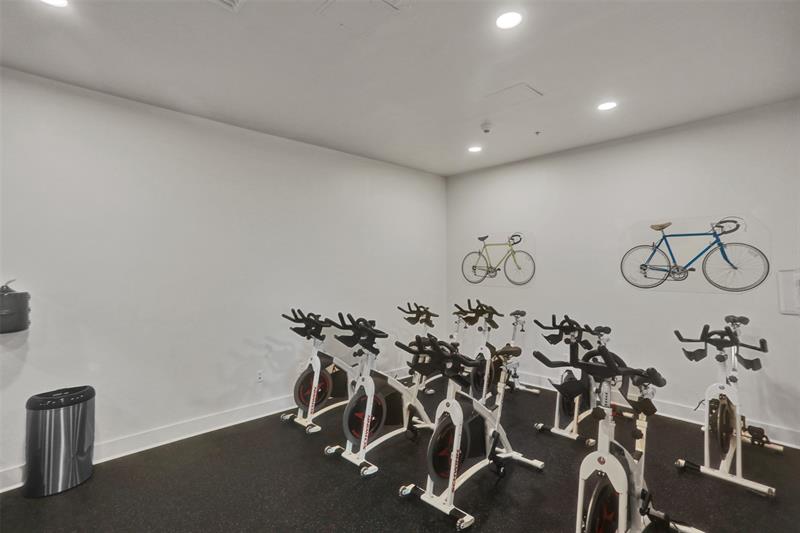 Image 39 of 59 For 1900 Bayshore Dr  715