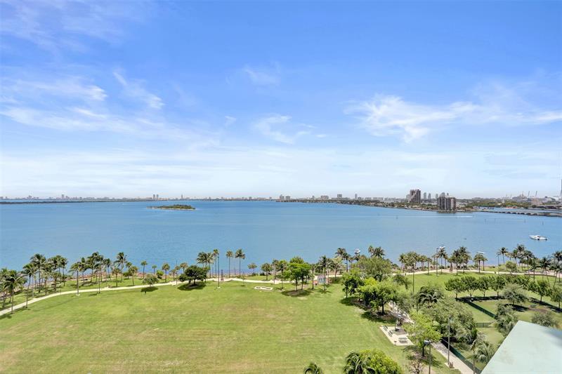 Image 54 of 59 For 1900 Bayshore Dr  715