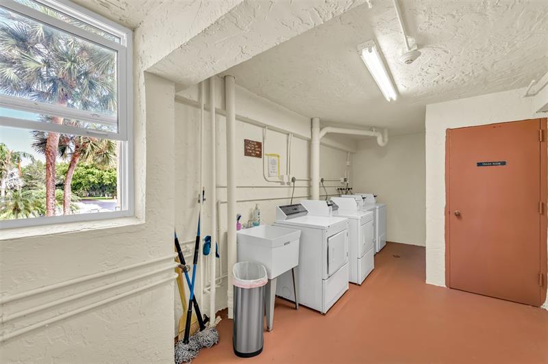 Image 26 of 29 For 121 3rd Ave  104