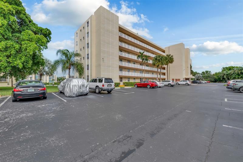 Image 4 of 29 For 121 3rd Ave  104