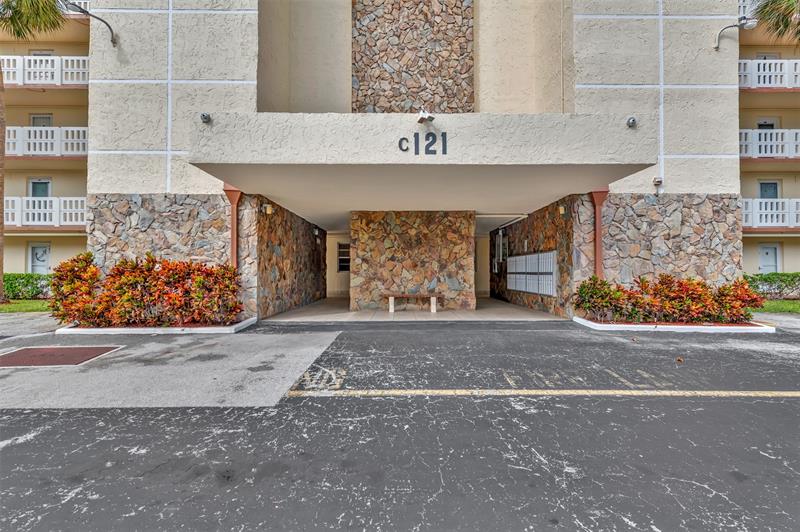 Image 6 of 29 For 121 3rd Ave  104