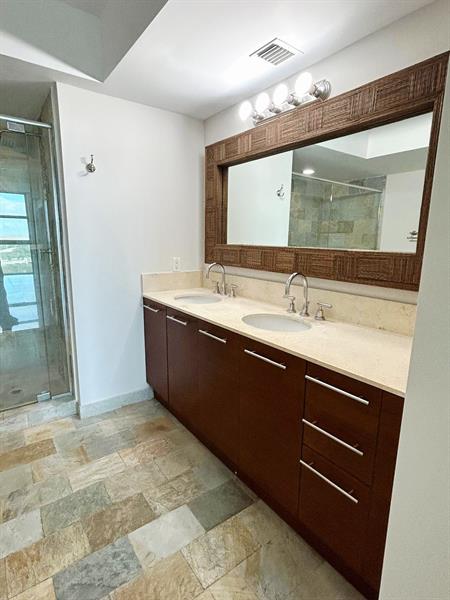 Image 15 of 31 For 2641 Flamingo Rd  2204n