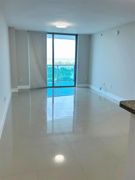 Image 5 of 31 For 2641 Flamingo Rd  2204n