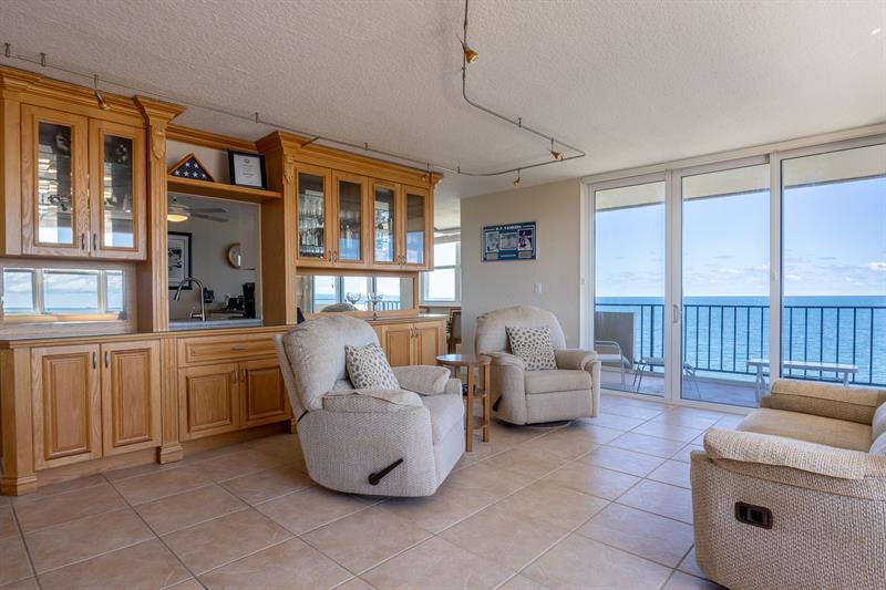 Image 13 of 86 For 2000 Ocean Blvd  10e