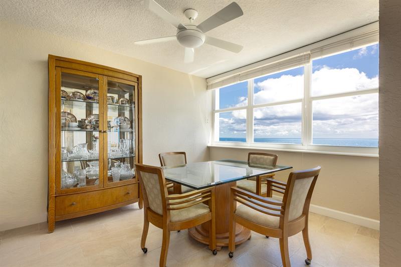 Image 25 of 86 For 2000 Ocean Blvd  10e