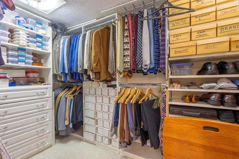 Image 35 of 86 For 2000 Ocean Blvd  10e