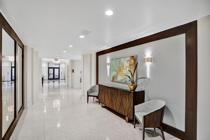 Image 66 of 86 For 2000 Ocean Blvd  10e