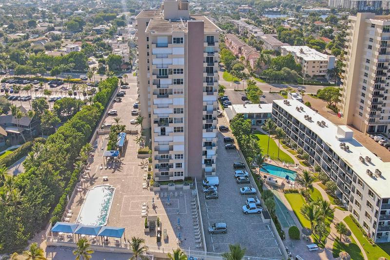 Image 78 of 86 For 2000 Ocean Blvd  10e