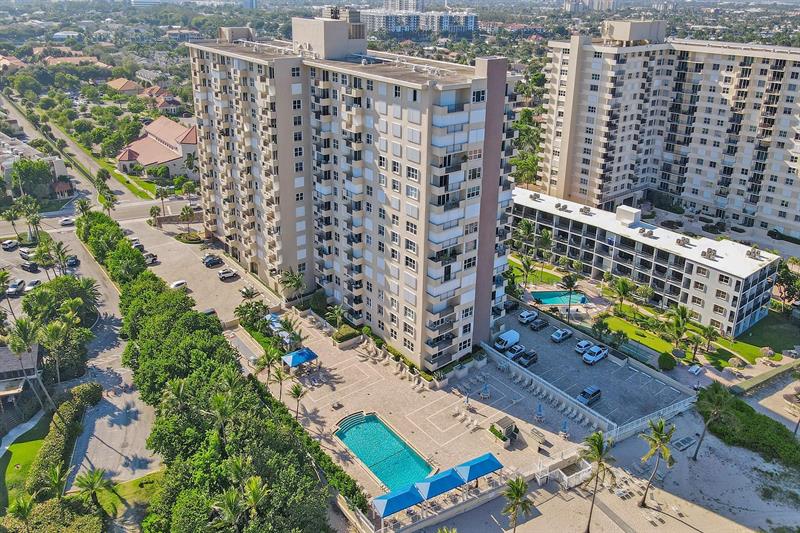 Image 79 of 86 For 2000 Ocean Blvd  10e