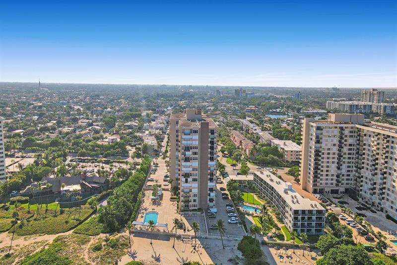 Image 81 of 86 For 2000 Ocean Blvd  10e