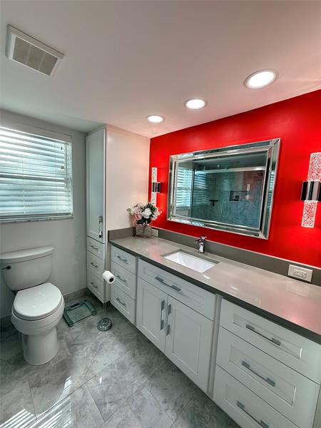 Image 6 of 86 For 545 Oaks Ln  410