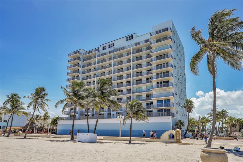 Image 4 of 41 For 400 Surf Rd  806