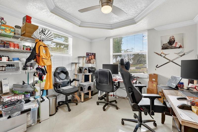 Image 18 of 31 For 950 80th Ave  106