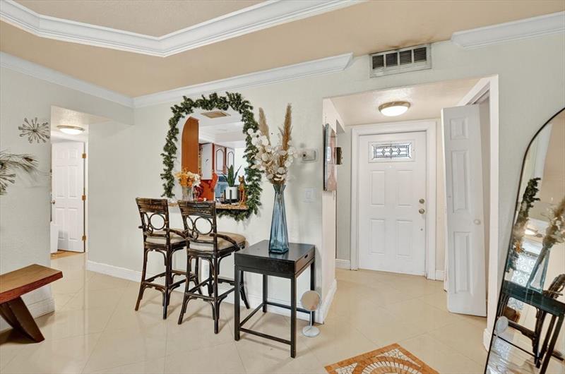 Image 4 of 31 For 950 80th Ave  106