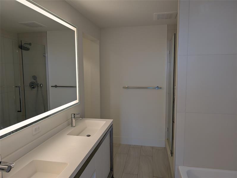 Image 17 of 17 For 2000 Metropica Way  1501