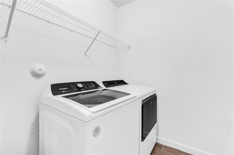 Image 19 of 21 For 425 17th St  