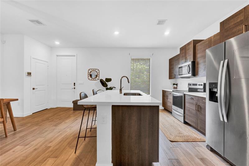 Image 5 of 21 For 425 17th St  