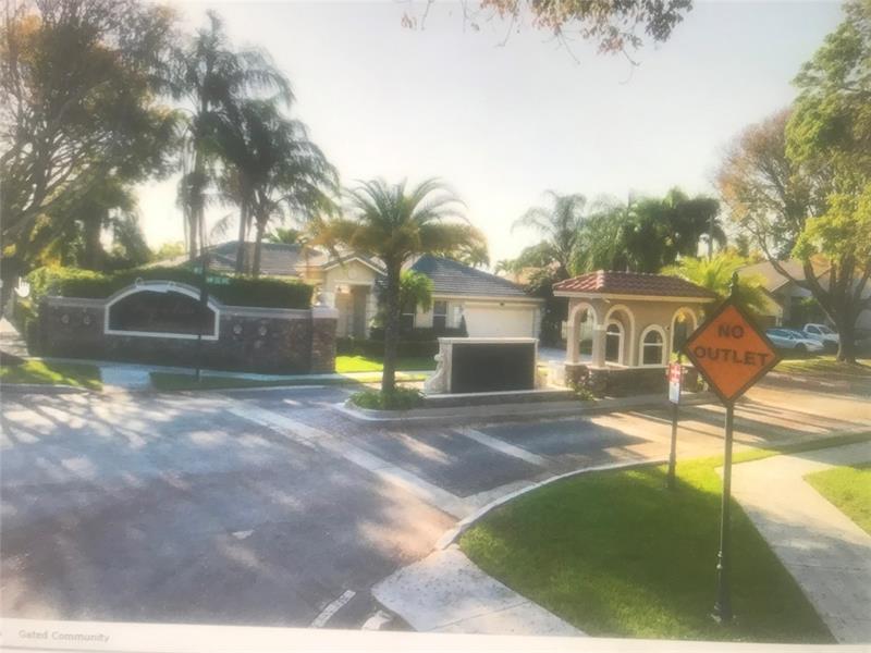 Image 4 of 26 For 13063 11th Ct