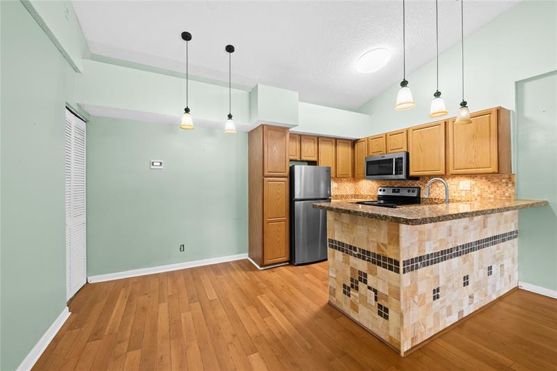 Details for 711 Lyons Rd  14207, Coconut Creek, FL 33063