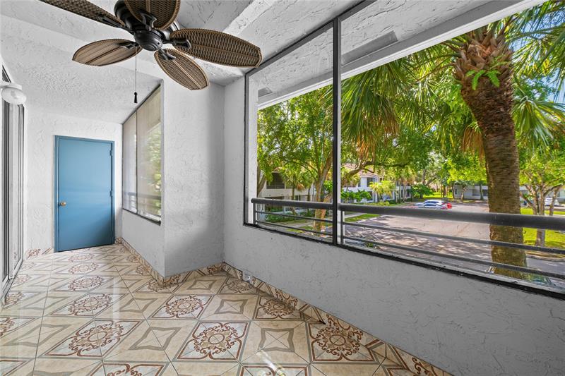 Image 18 of 22 For 711 Lyons Rd  14207