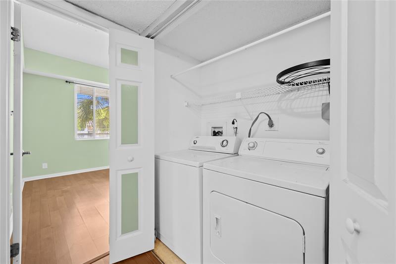 Image 21 of 22 For 711 Lyons Rd  14207