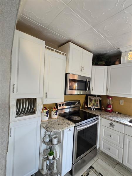 Image 5 of 19 For 3200 5th Ter  24