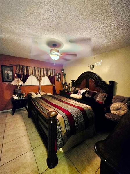 Image 9 of 19 For 3200 5th Ter  24