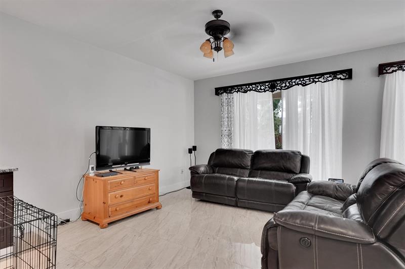 Image 13 of 40 For 10930 153 Ct