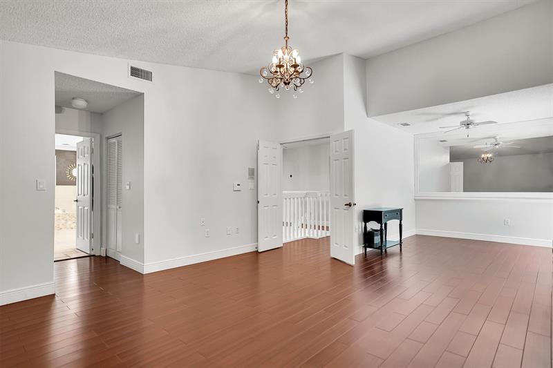 Image 19 of 40 For 10930 153 Ct