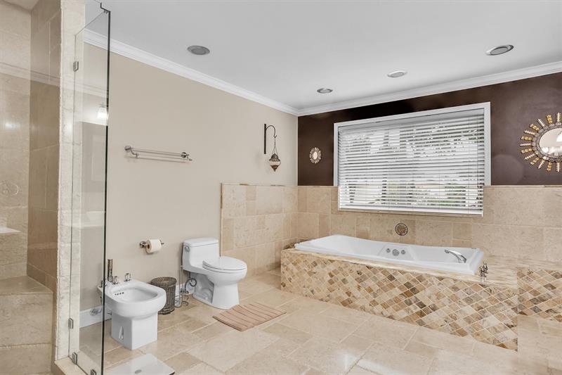 Image 22 of 40 For 10930 153 Ct