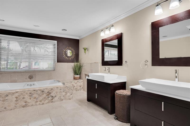 Image 23 of 40 For 10930 153 Ct