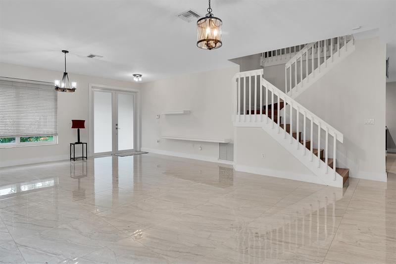Image 7 of 40 For 10930 153 Ct