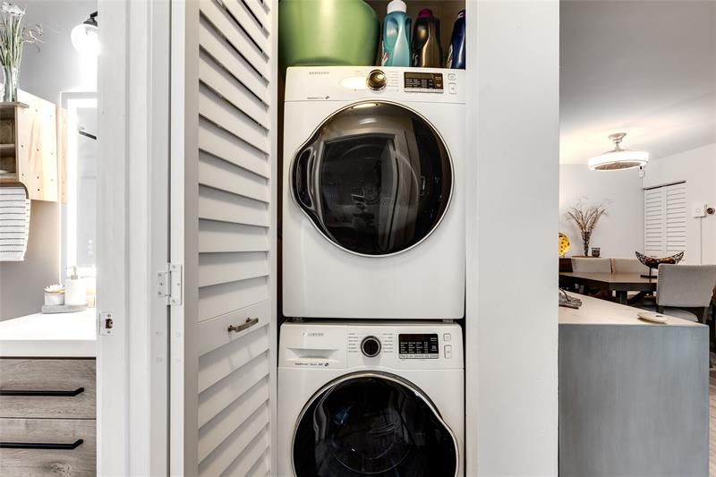 Image 21 of 30 For 3640 95th Ter  1k