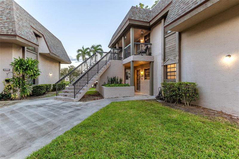 Image 28 of 30 For 3640 95th Ter  1k