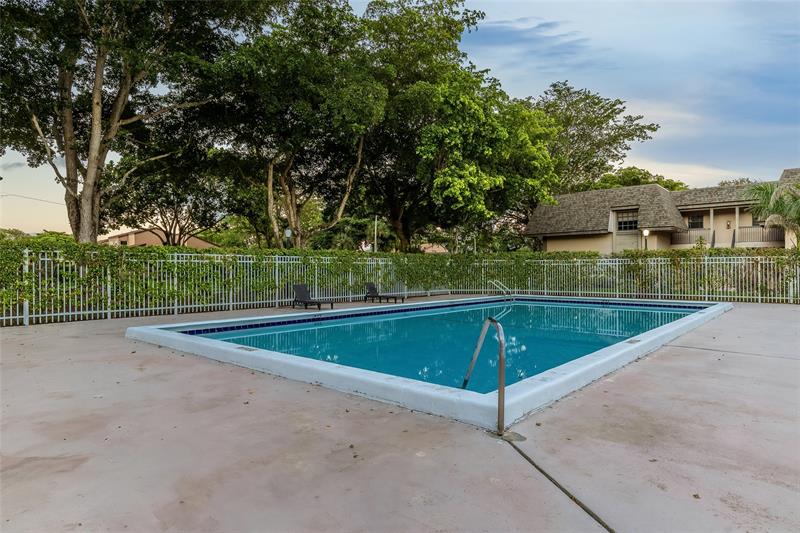 Image 29 of 30 For 3640 95th Ter  1k