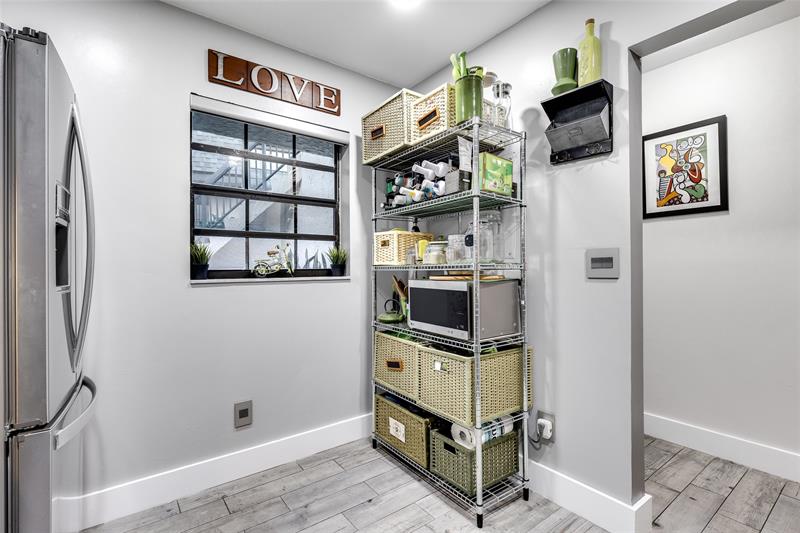 Image 4 of 30 For 3640 95th Ter  1k