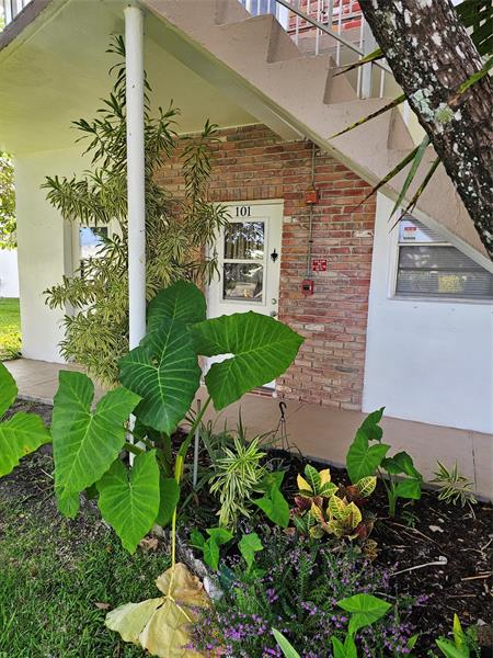 Details for 2851 Golf Blvd  101, Pompano Beach, FL 33064