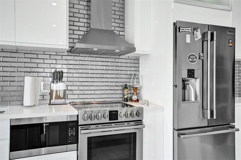 Image 12 of 58 For 2100 Ocean Ln  1202