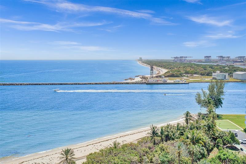 Image 16 of 58 For 2100 Ocean Ln  1202