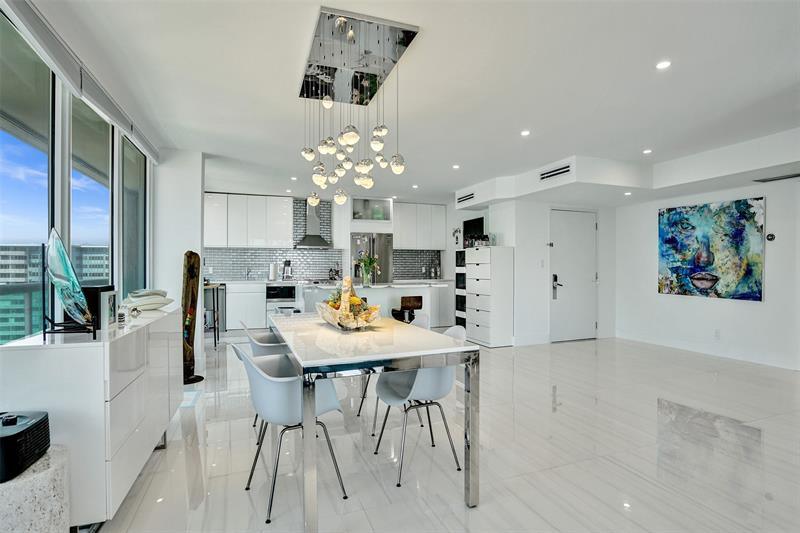 Image 24 of 58 For 2100 Ocean Ln  1202