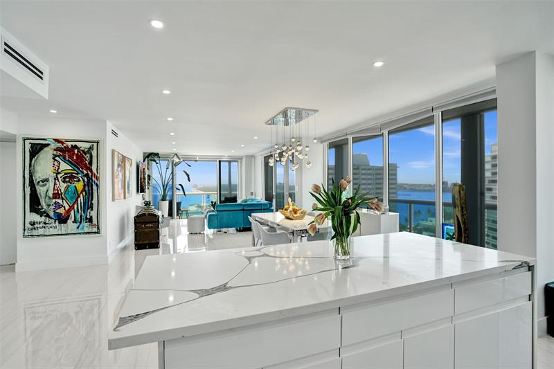 Image 3 of 58 For 2100 Ocean Ln  1202