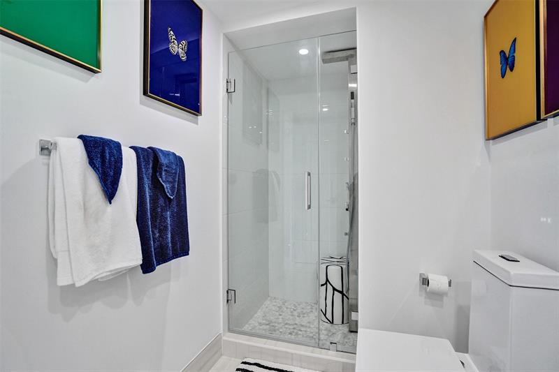 Image 41 of 58 For 2100 Ocean Ln  1202