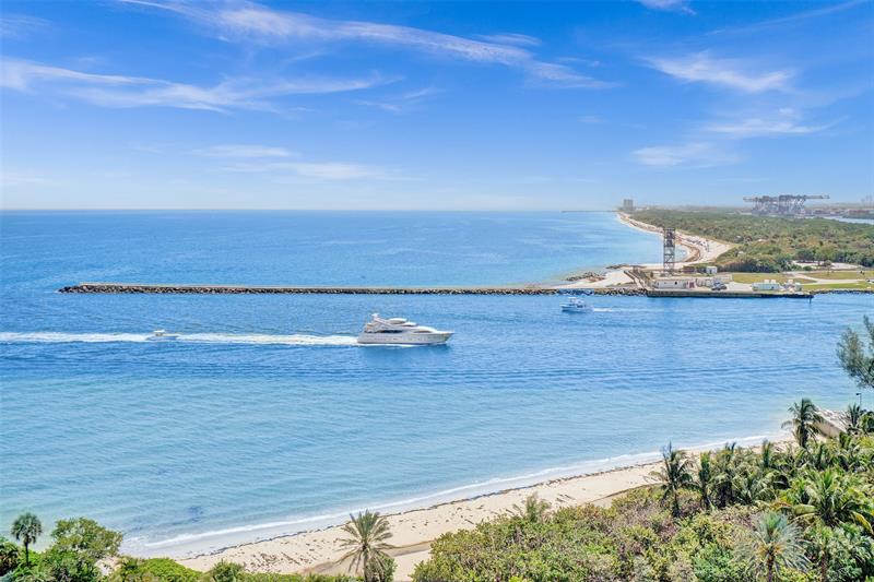 Image 5 of 58 For 2100 Ocean Ln  1202