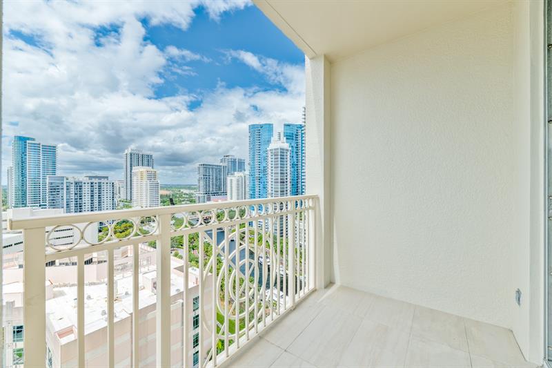 Image 10 of 30 For 511 5th Ave  2114