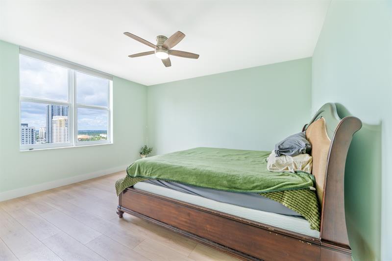 Image 17 of 30 For 511 5th Ave  2114