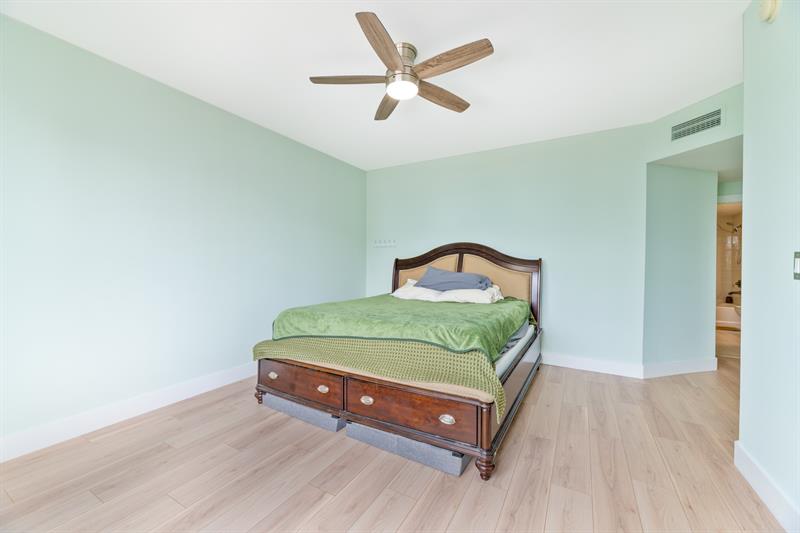 Image 18 of 30 For 511 5th Ave  2114