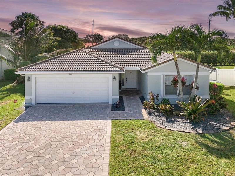 Details for 8260 Palm Gate Dr, Boynton Beach, FL 33436